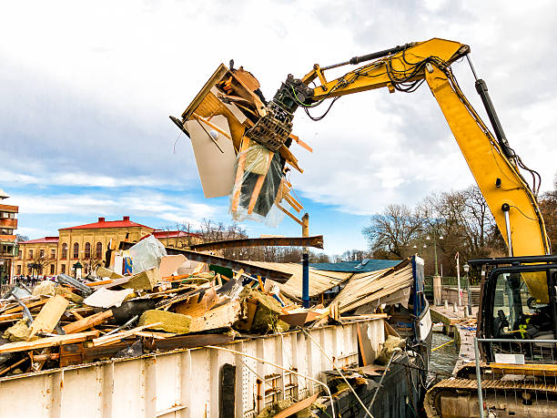 Best Construction Debris Removal  in Seneca, KS